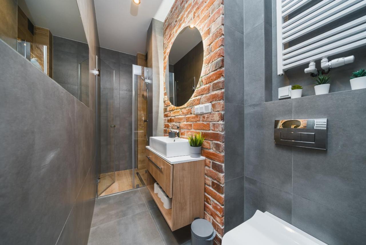 Saint Florian'S Suites - Old Town Luxury Apartments - By Upstairs Cracovie Extérieur photo