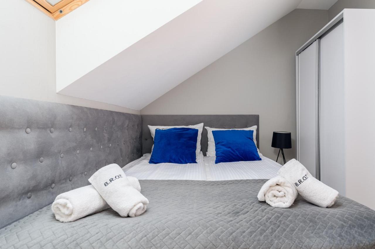 Saint Florian'S Suites - Old Town Luxury Apartments - By Upstairs Cracovie Extérieur photo