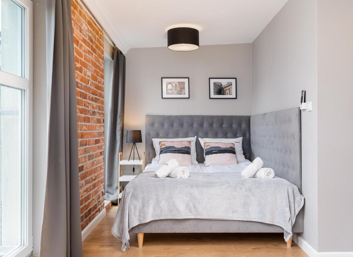 Saint Florian'S Suites - Old Town Luxury Apartments - By Upstairs Cracovie Extérieur photo