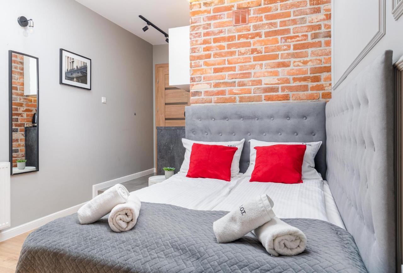 Saint Florian'S Suites - Old Town Luxury Apartments - By Upstairs Cracovie Extérieur photo