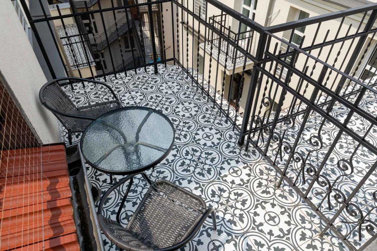 Saint Florian'S Suites - Old Town Luxury Apartments - By Upstairs Cracovie Extérieur photo
