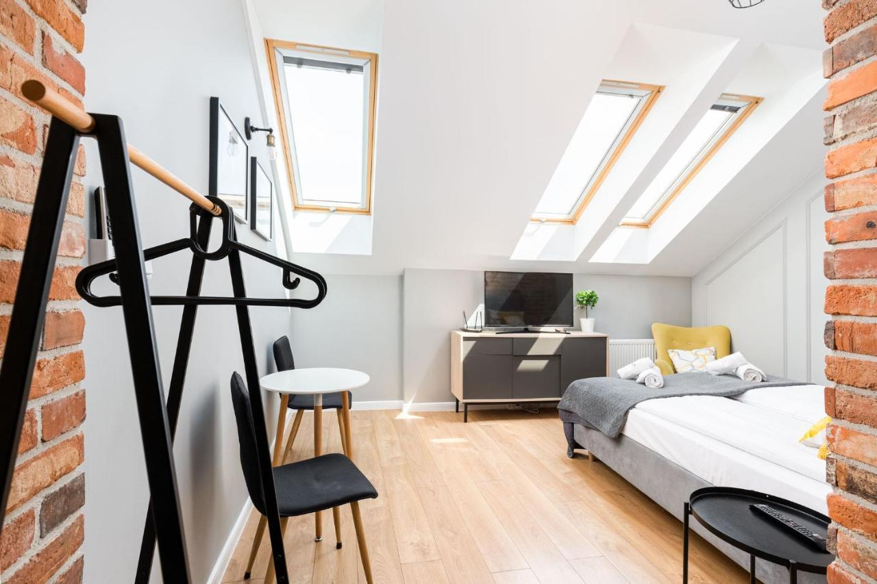 Saint Florian'S Suites - Old Town Luxury Apartments - By Upstairs Cracovie Extérieur photo