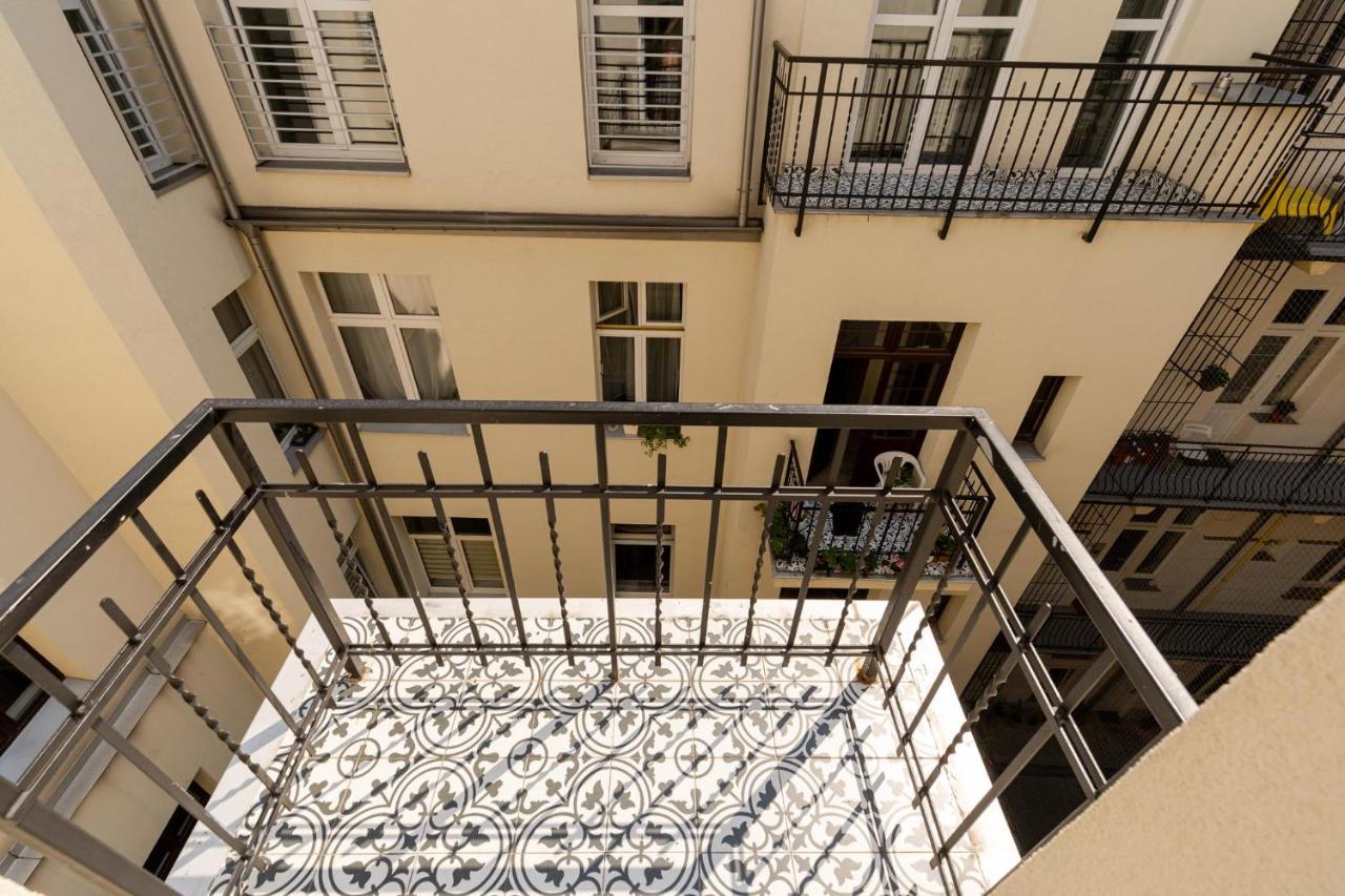 Saint Florian'S Suites - Old Town Luxury Apartments - By Upstairs Cracovie Extérieur photo
